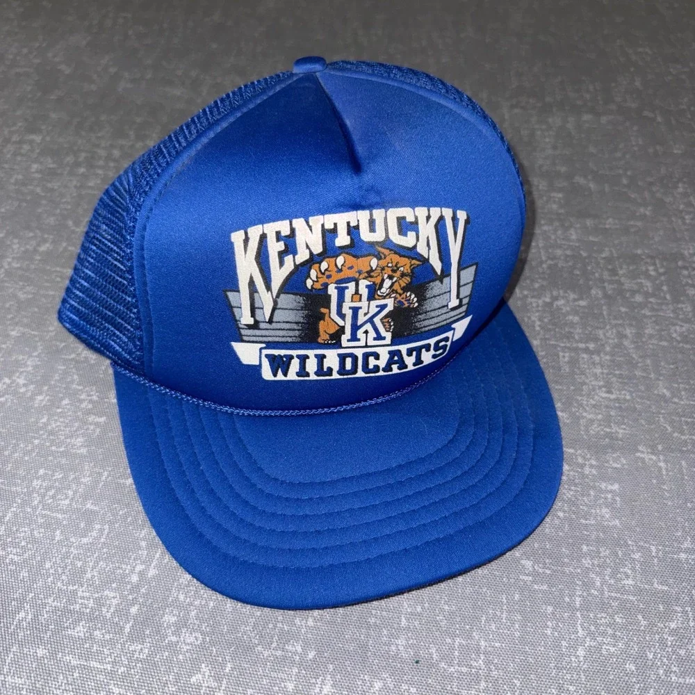 Vintage Kentucky Wildcats Mesh Trucker Hat Snapback NCAA Blue USA SEC College